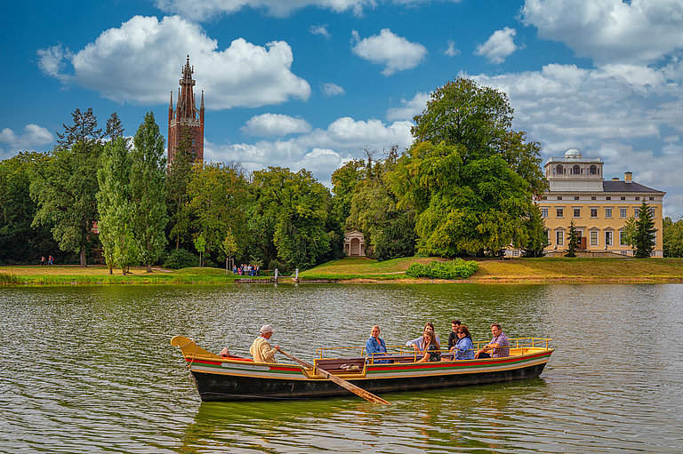 Gondelfahrt im Wörlitzer Park © WelterbeRegion Anhalt-Dessau-Wittenberg, Uwe Weigel, 2020